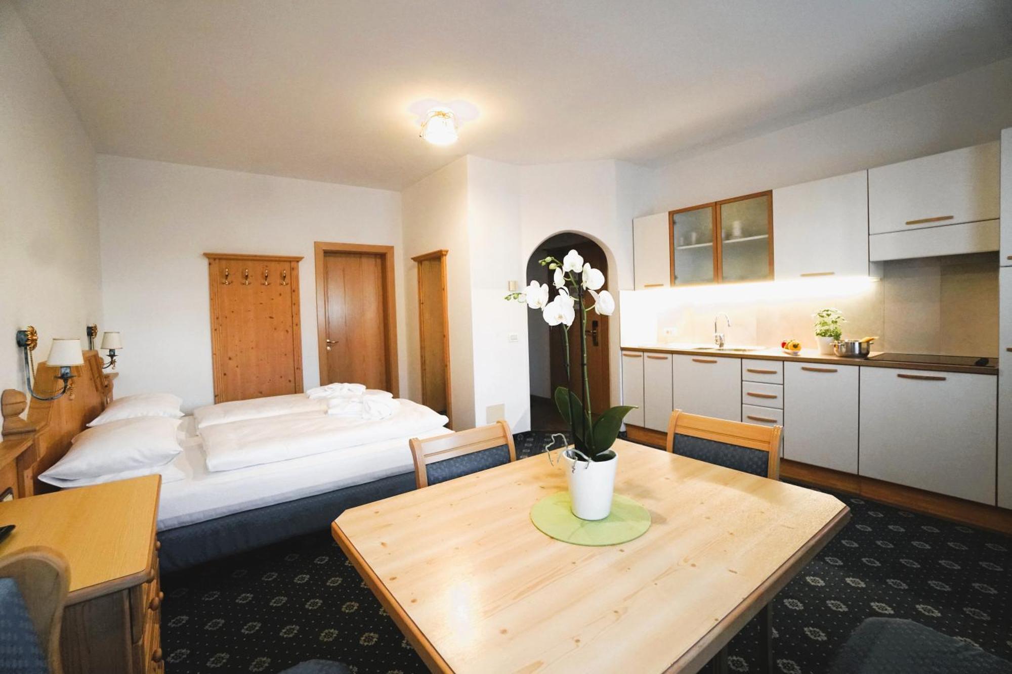 Aparthotel Garni La Dorada Kolfuschg Exterior foto